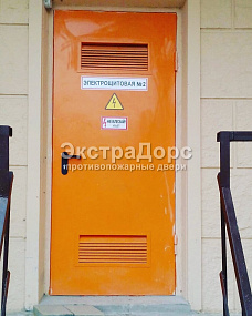 Противопожарные двери с решеткой от производителя в Мытищах  купить