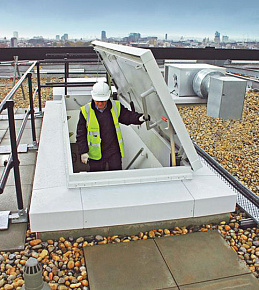 Противопожарный герметичный люк для завода на чердак